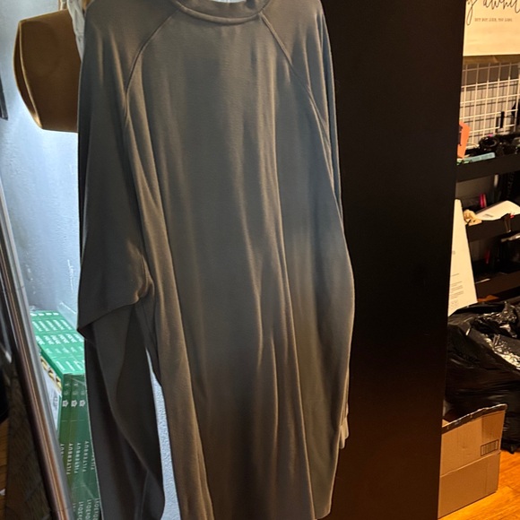 BOCOMAL FR Henley Gray Shirt with Red Logo - Picture 5 of 5